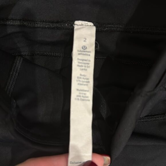 🖤 Lululemon Fast and Free High-Rise Cropped Black Leggings - Size 2 - Picture 3 of 6